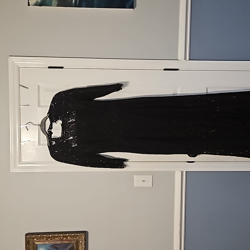 Black lace maxi dress, cutout back, 3/4 sleeve